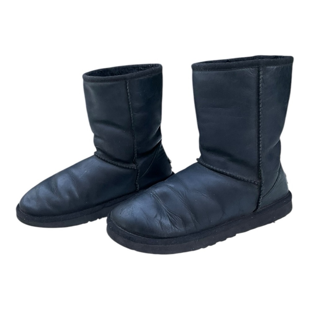 UGG Australia Classic Short Leather Black Boot BLACK Size 8